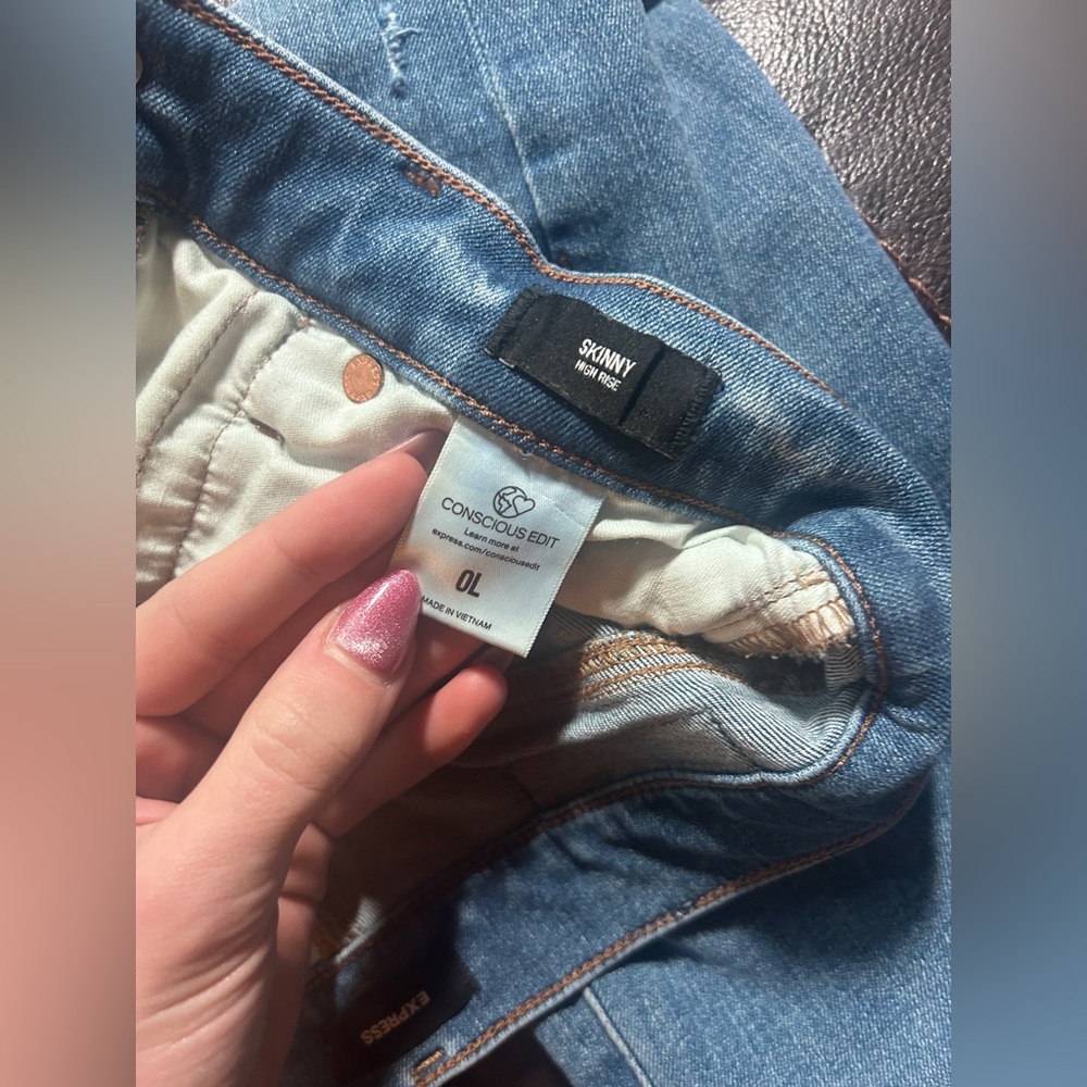 Express Jeans - Picture 3 of 4